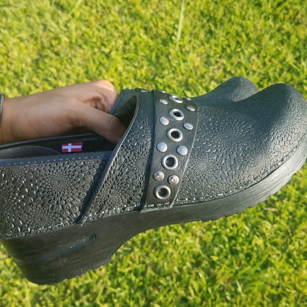 Sanita Clogs